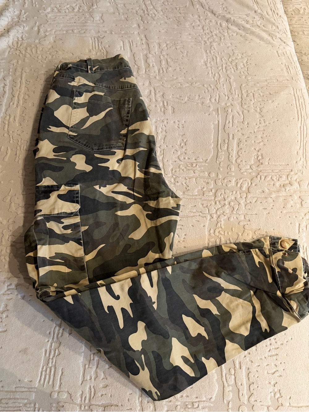 Hera Collection Camouflage Cargo Pants in Olive and Tan